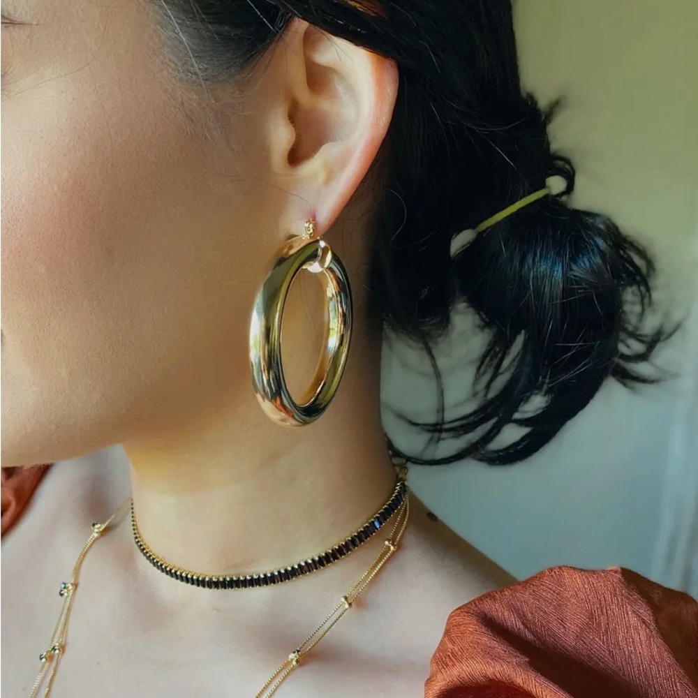 NEW 18k yellow gold Elegant Hoop Earrings